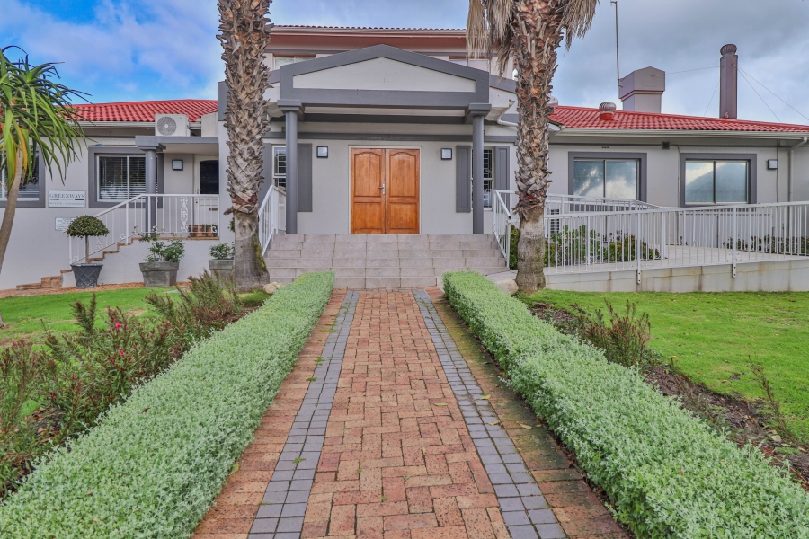 To Let 3 Bedroom Property for Rent in Greenways Golf Estate Western Cape